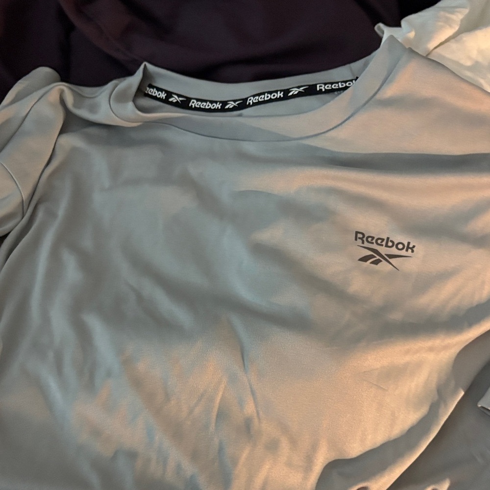 Reebok Silver Short Sleeve Tee